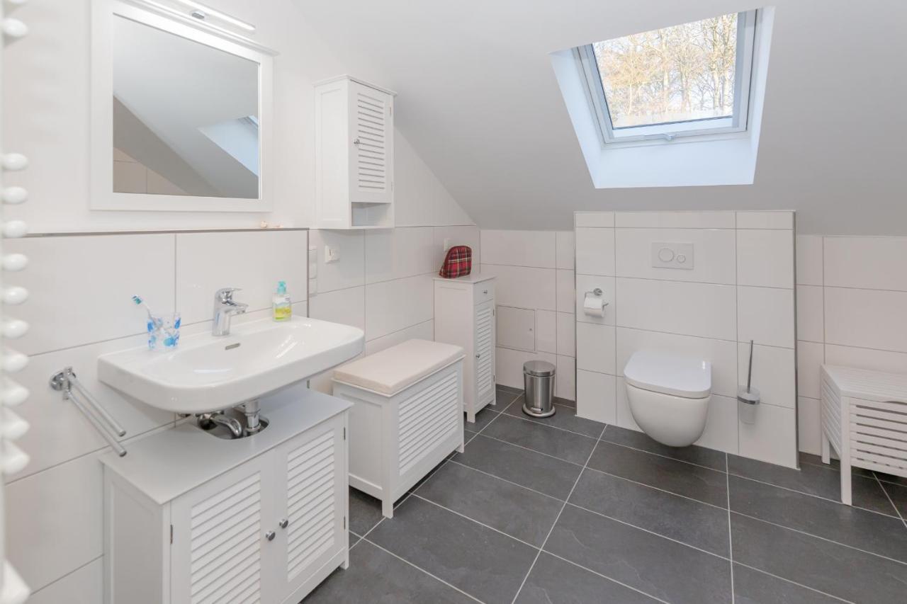 Ferienwohnung Waldloft Sellin  Buitenkant foto